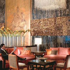 Mandarin Oriental, Hotell